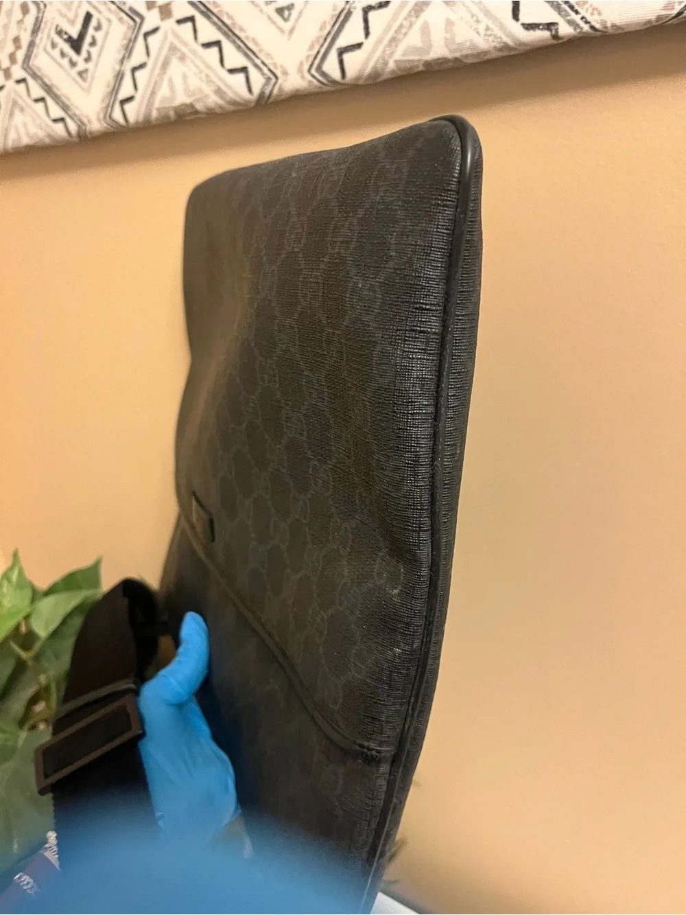 Gucci Men's Black Monogram Messenger Bag w/ COA